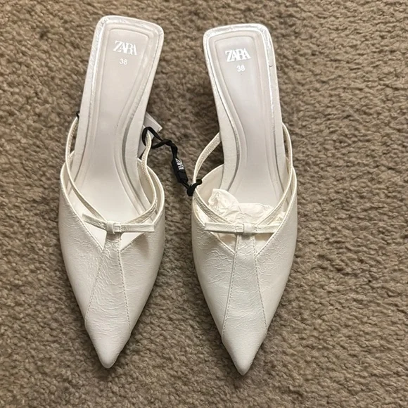 Zara Women's White Pointed-Toe Mules - Picture 1 of 4